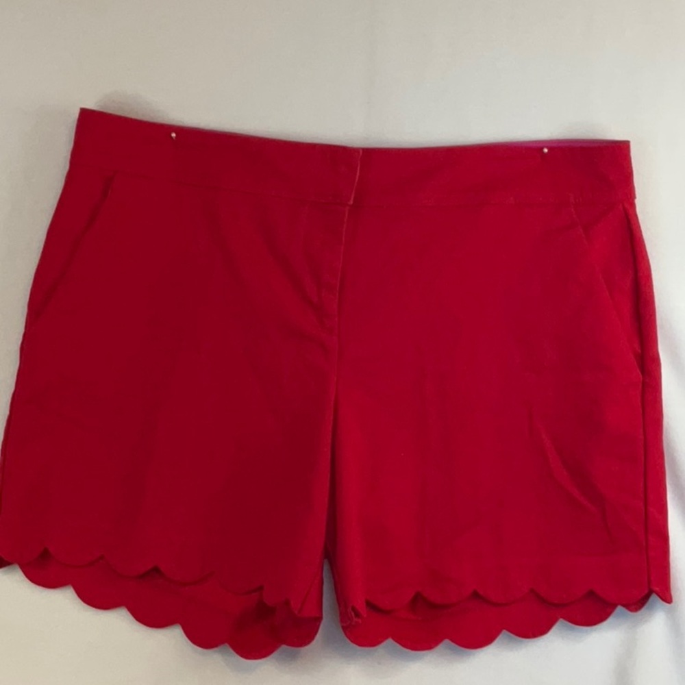 Isaac Mizrahi Red Scalloped Shorts